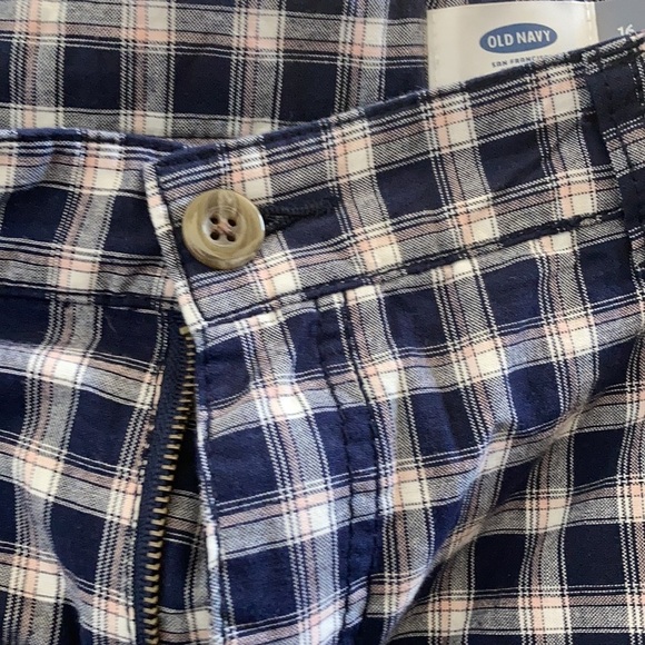 FINAL MARKDOWN Boys old navy shorts 16 - Picture 2 of 4
